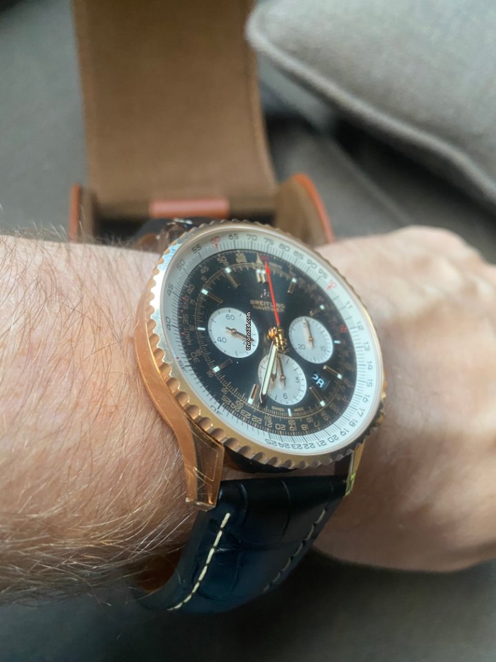 IMG_9081 Breitling Navitimer 01 (46 MM) Mens watch Unisex Automatic Rose gold RB0127121F1P1 Replica 6
