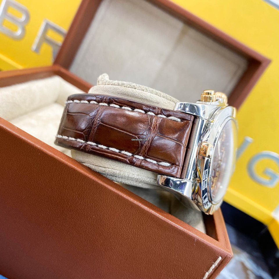IMG_9081 Breitling Chronomat 44 Mens watch Unisex Automatic Gold Steel IB011012 Q567 Replica 6