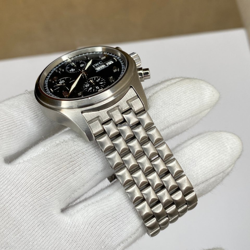 IMG_9081 IWC Pilot Spitfire Chronograph Automatic Steel IW370613 Replica 6