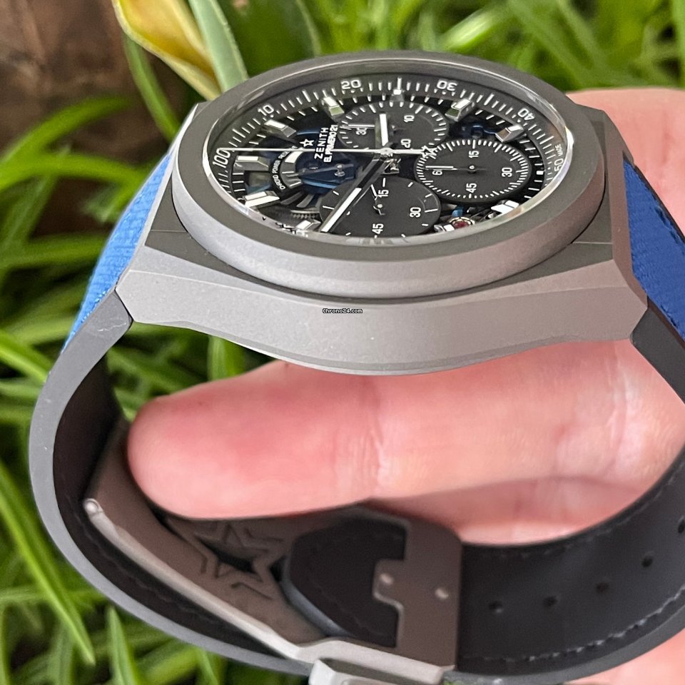 IMG_9081 Zenith Defy El Primero Mens watch Unisex Automatic Titanium 97.9001.9004 81.R946 Replica 6