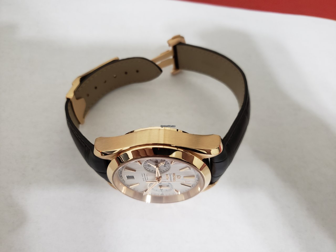 Omega Seamaster Aqua Terra Mens watch Unisex Automatic Rose gold 231.53.43.52.02.001 Replica 6