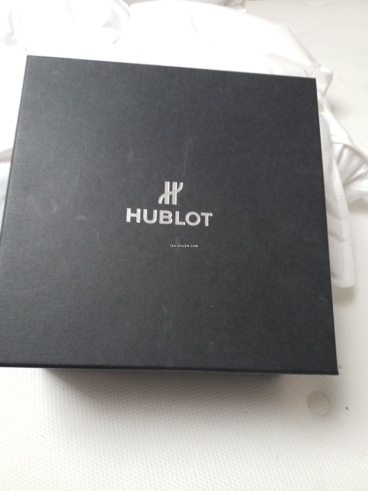 Hublot Classic Fusion Racing Grey Mens watch Unisex Automatic Titanium 521.NX.7070.LR Replica 6