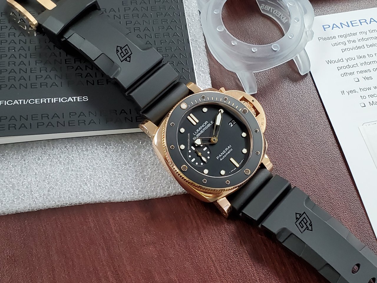 IMG_9081 Panerai Luminor Submersible 1950 3 Days Automatic Mens watch Unisex Automatic Rose gold PAM 00684 Replica 6