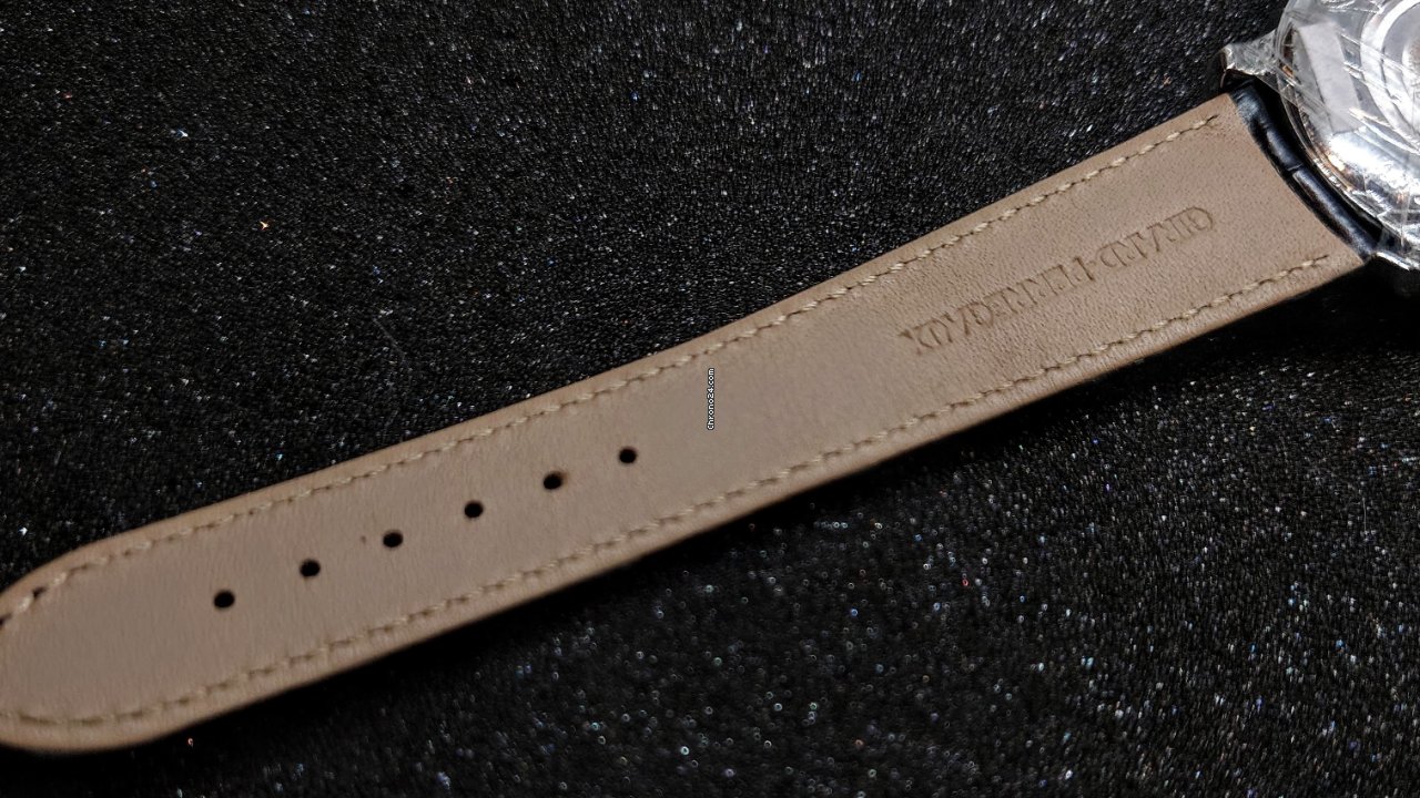 IMG_9081 Girard Perregaux 1966 Automatic Steel 49545-11-1A1-BB60 Replica 6
