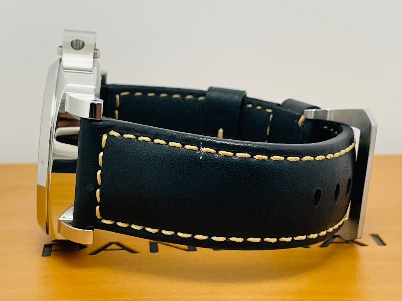 Panerai Special Editions Mens watch Unisex Manual winding Steel PAM 01084 Replica 6