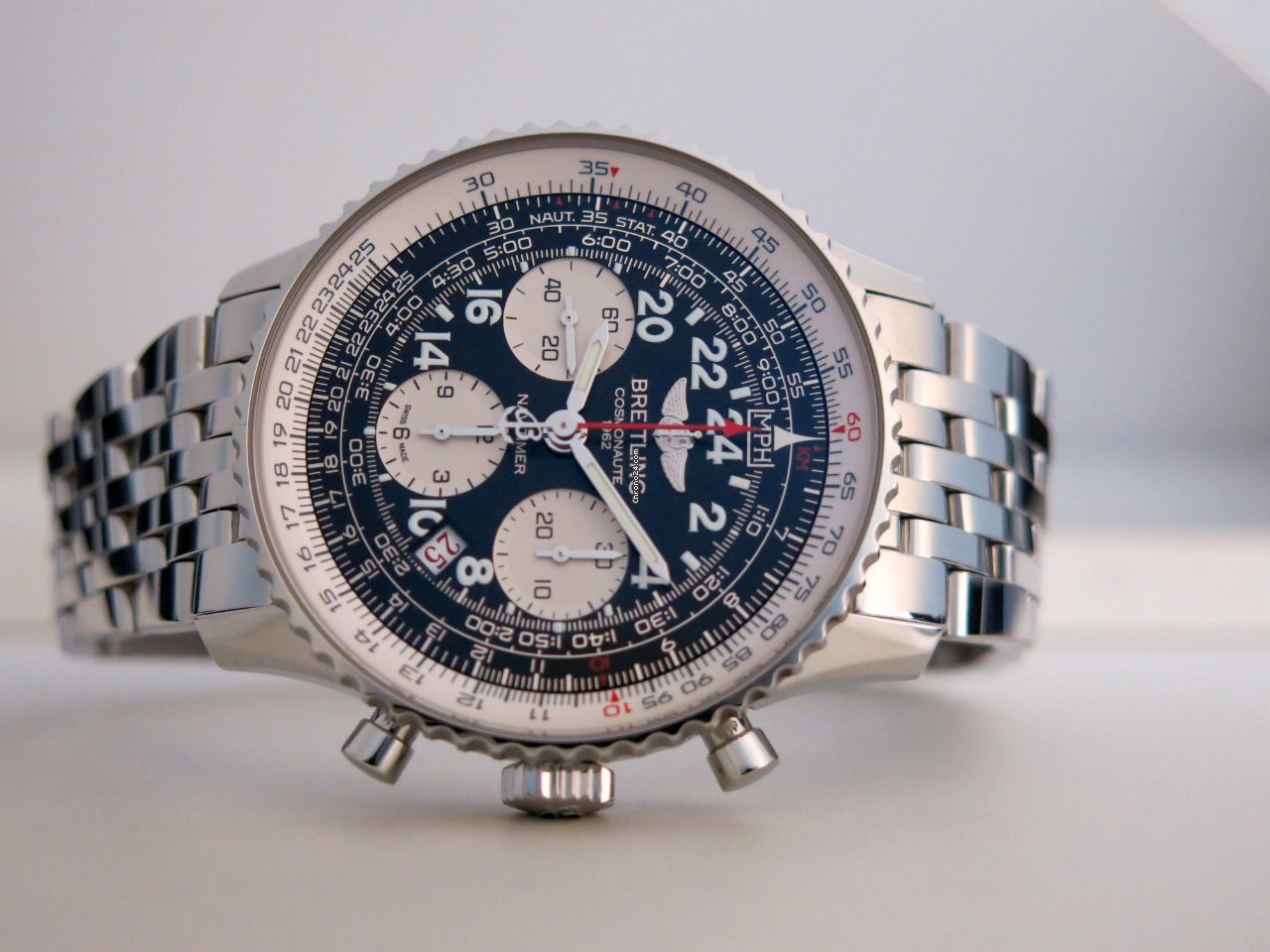 IMG_9081 Breitling Navitimer Cosmonaute Mens watch Unisex Manual winding Steel AB021012 BB59 Replica 6