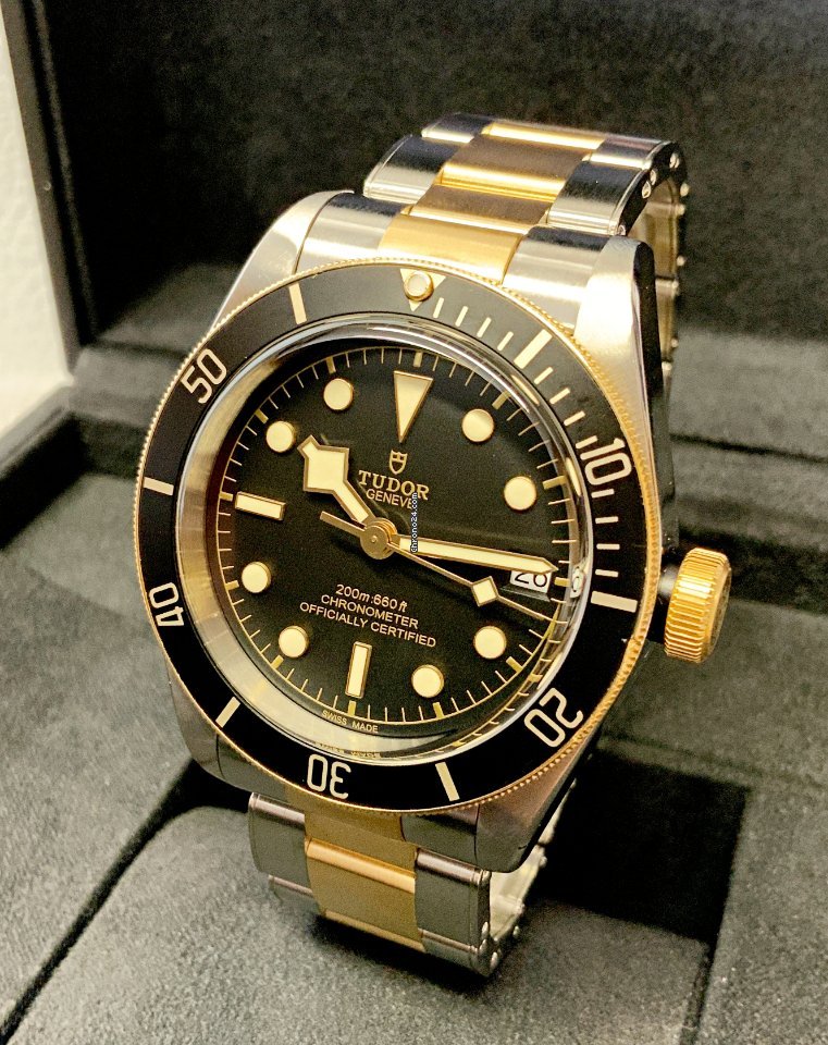 IMG_9081 Tudor Black Bay S&G Mens watch Unisex Automatic Gold Steel 79733N Replica 6