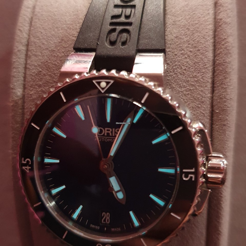 Oris Aquis Date Womens watch Automatic Steel 01 733 7652 4135-07 4 18 34 Replica 6