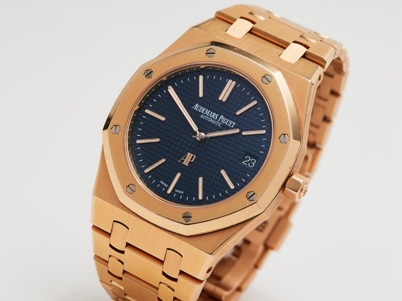 IMG_9081 Audemars Piguet Royal Oak Jumbo Mens watch Unisex Automatic Rose gold 15202OR.OO.1240OR.01 Replica 6