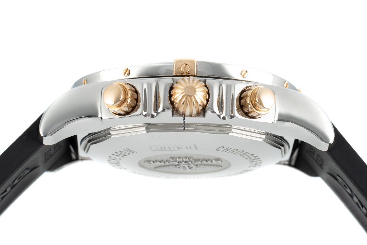 IMG_9081 Breitling Chronomat 44 Mens watch Unisex Automatic Gold Steel IB0110 Replica 6