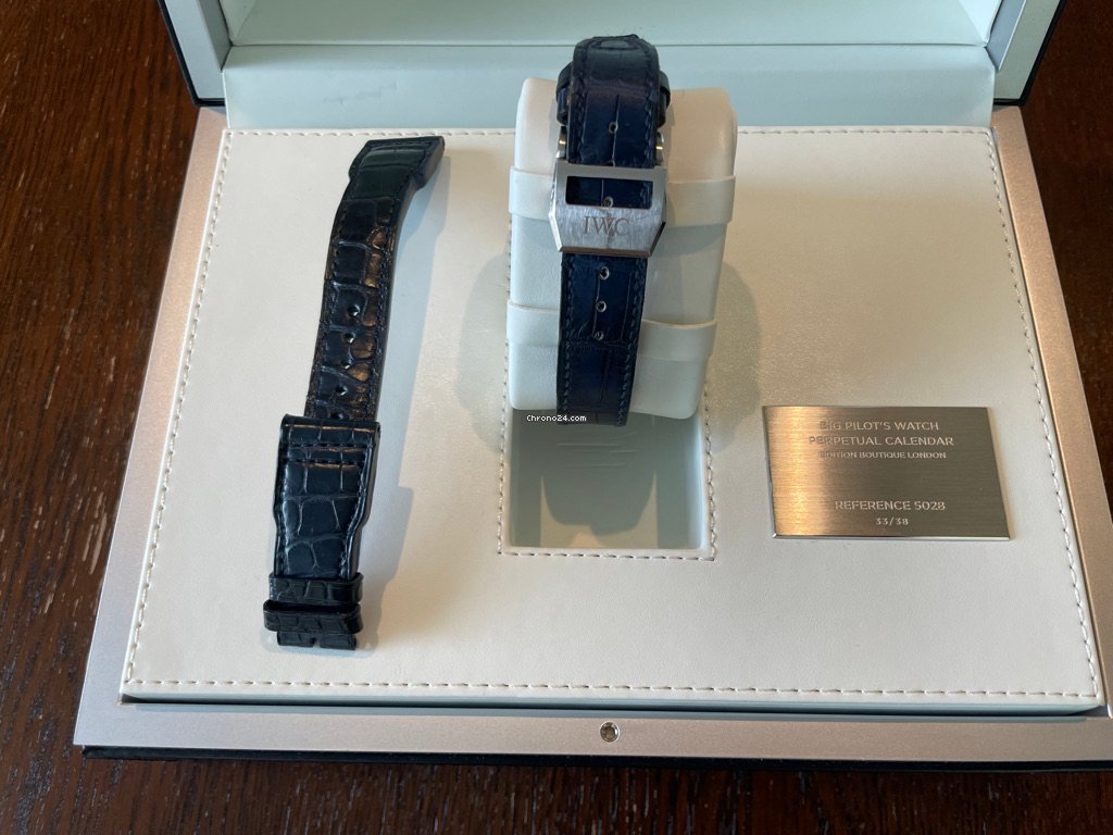 IMG_9081 IWC Big Pilot Mens watch Unisex Reference 5028, 33 38 Replica 6