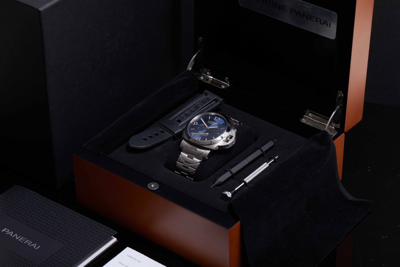 IMG_9081 Panerai Luminor Marina Mens watch Unisex Automatic Steel PAM 01058 Replica 6