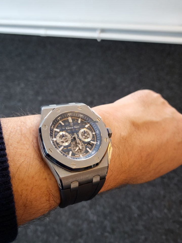 IMG_9081 Audemars Piguet Royal Oak Offshore Chronograph Mens watch Unisex Automatic Titanium Ref. 26480TI.OO.A027CA.01 Replica 6