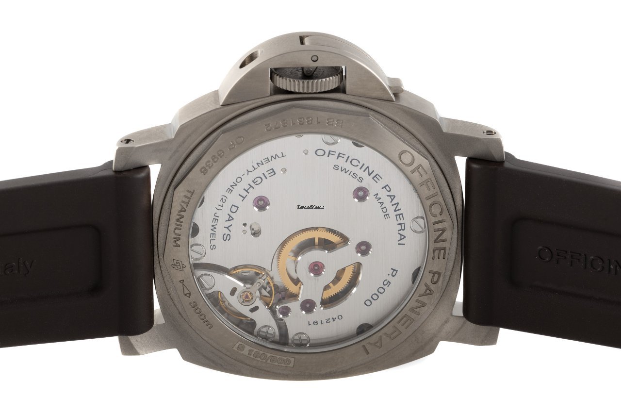 Panerai Luminor Base 8 Days Mens watch Unisex Manual winding Titanium PAM00562 Replica 6