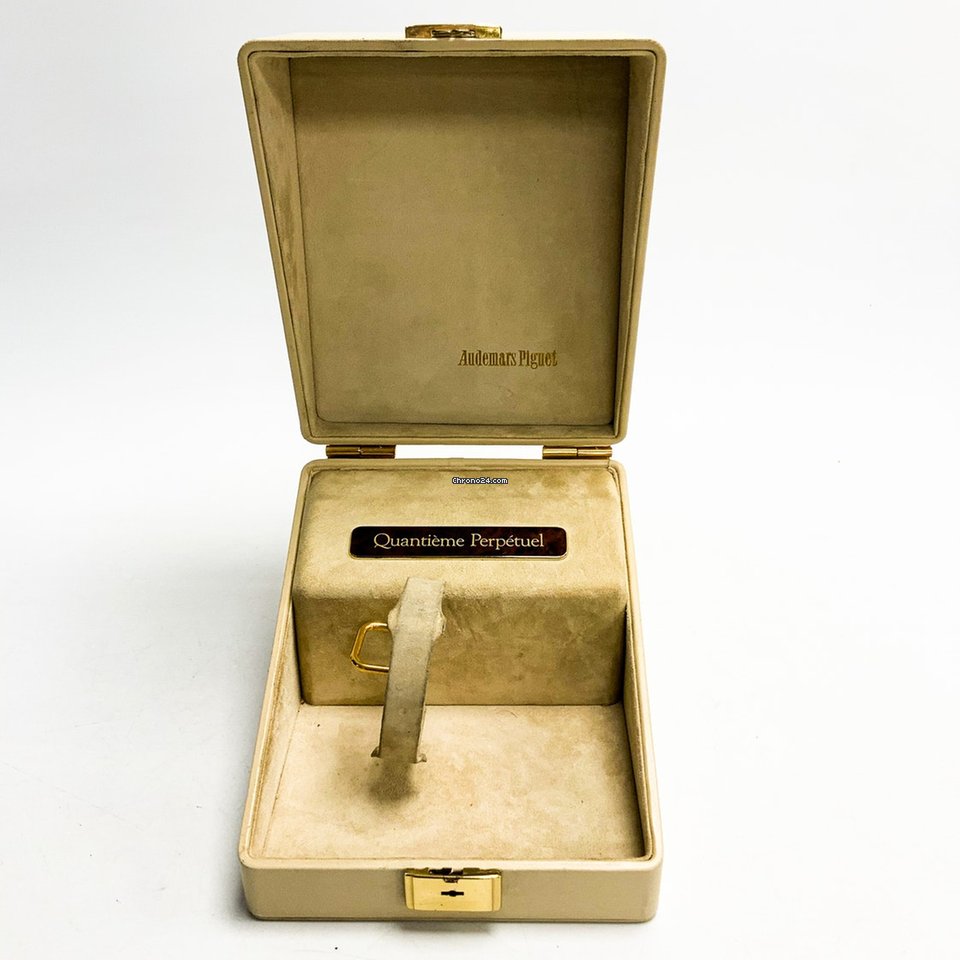 IMG_9081 Audemars Piguet Royal Oak Mens watch Unisex Automatic Yellow gold 25554BA Replica 6