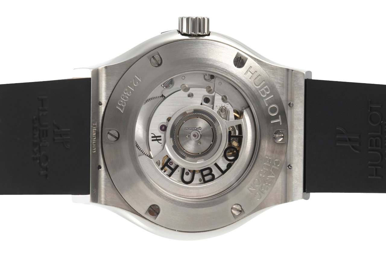 IMG_9081 Hublot Classic Fusion Racing Grey Mens watch Unisex Automatic Titanium 542.NX.7071.LR Replica 6