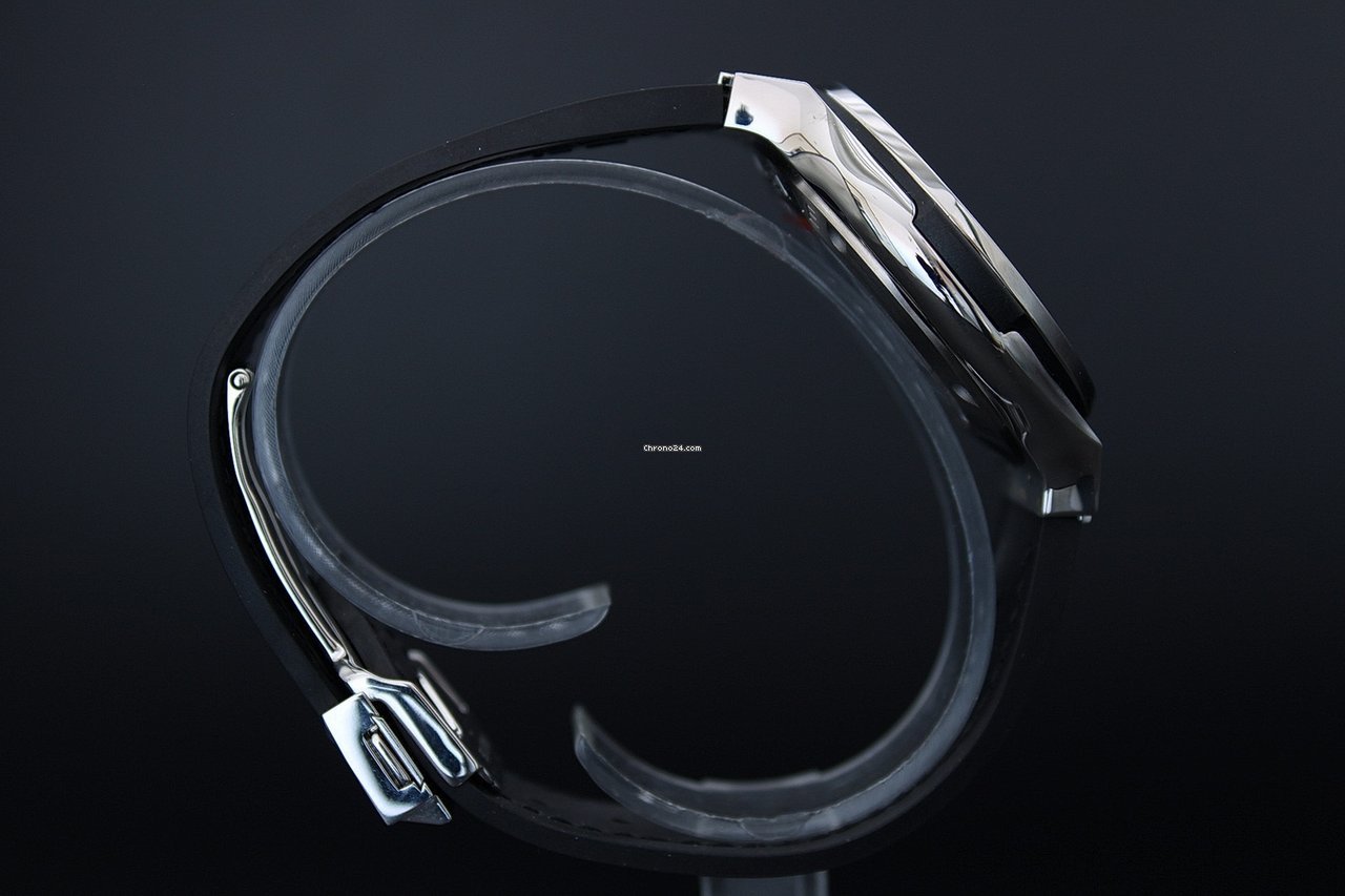 IMG_9081 Hublot Classic Fusion 45, 42, 38, 33 mm Mens watch Unisex Automatic Titanium 565.NX.2610.LR Replica 6