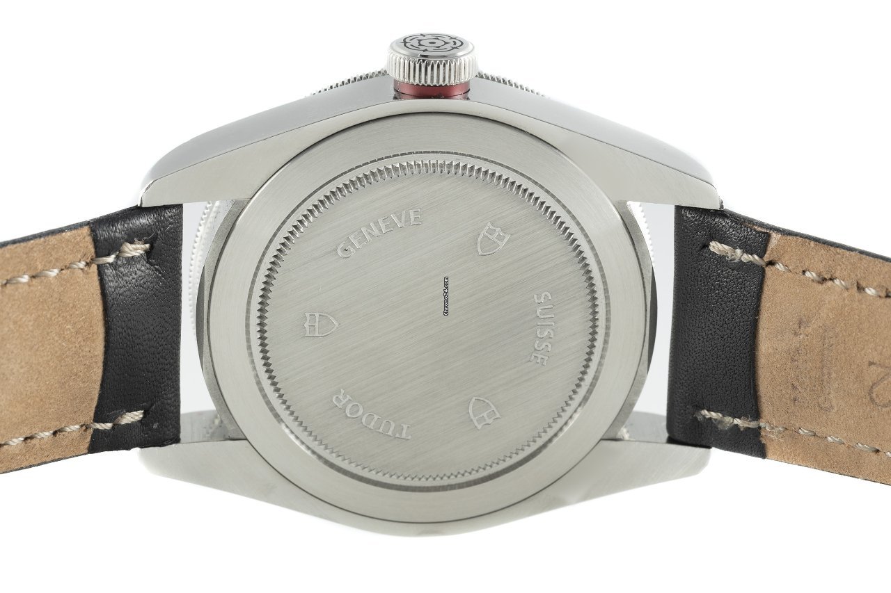 Tudor Black Bay Mens watch Unisex Automatic Steel 79220 Replica 6