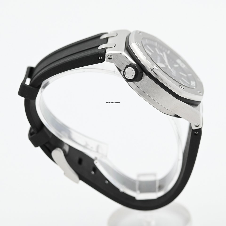 IMG_9081 Audemars Piguet Royal Oak Offshore Diver Mens watch Unisex Steel 15703ST Replica 6