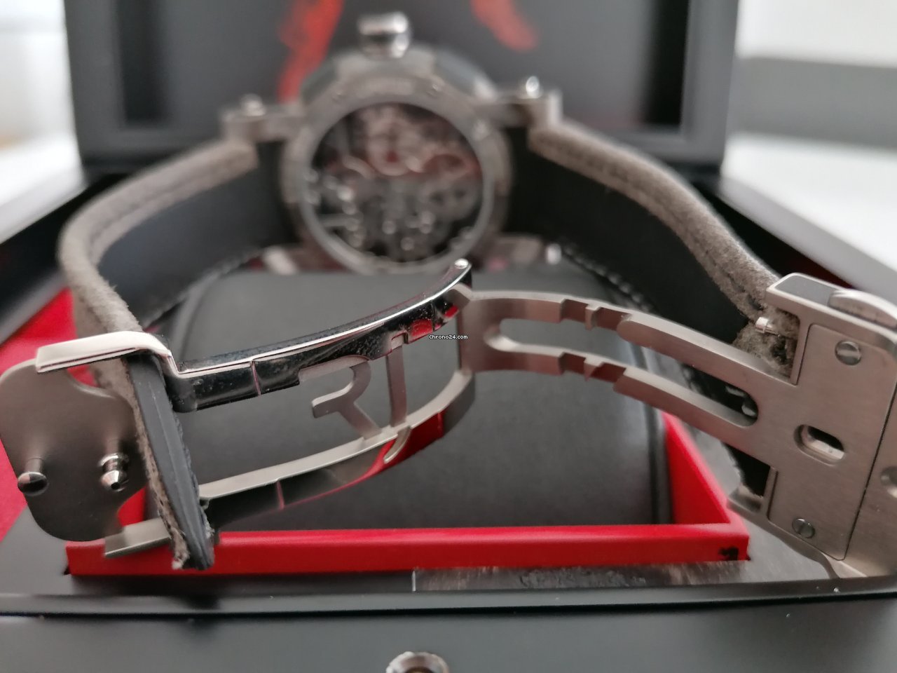 IMG_9081 Romain Jerome Mens watch Unisex Manual winding Titanium 1C45S.TTTR.5023.AR.TWF18 Replica 6