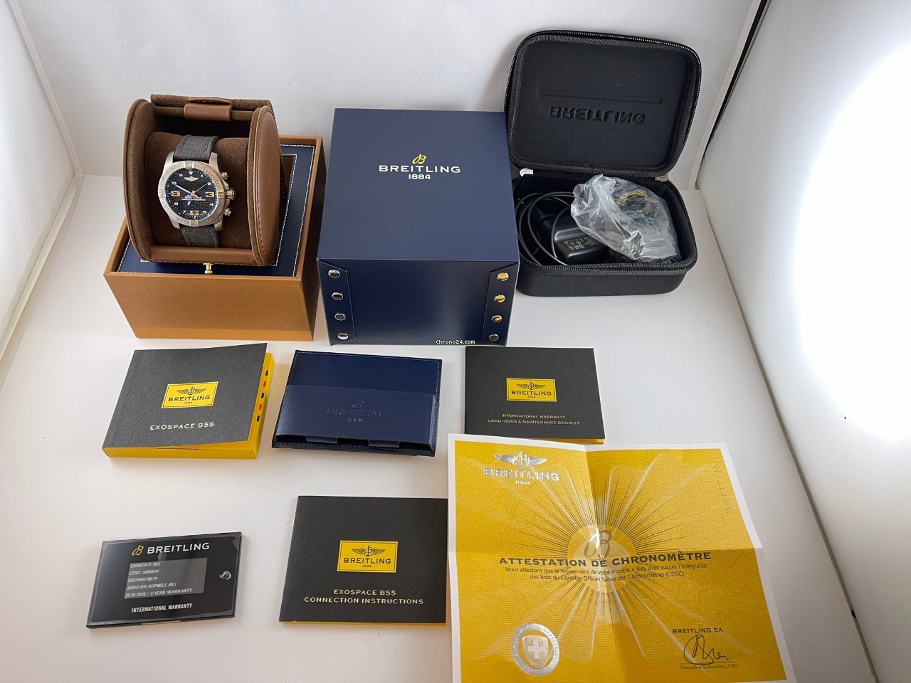 IMG_9081 Breitling Exospace B55 Connected Mens watch Unisex Quartz Titanium EB5510H2 BE79 Replica 6