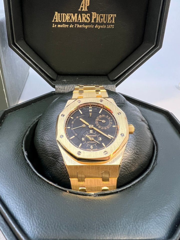 IMG_9081 Audemars Piguet Royal Oak Dual Time Mens watch Unisex Automatic Yellow gold 25730BA Replica 6