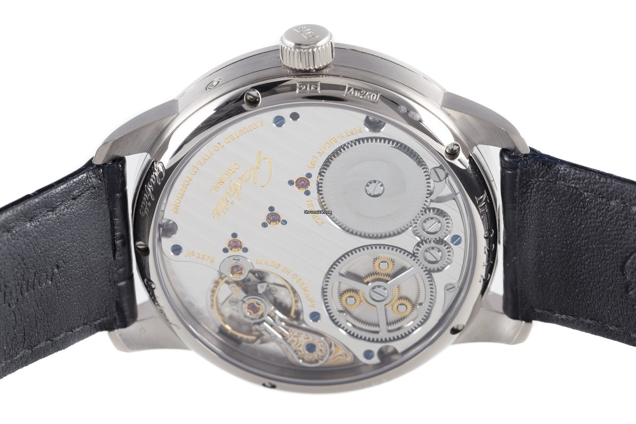 IMG_9081 Glashutte Original Senator Chronometer Mens watch Unisex Manual winding White gold 1-58-01-05-34-30 Replica 6