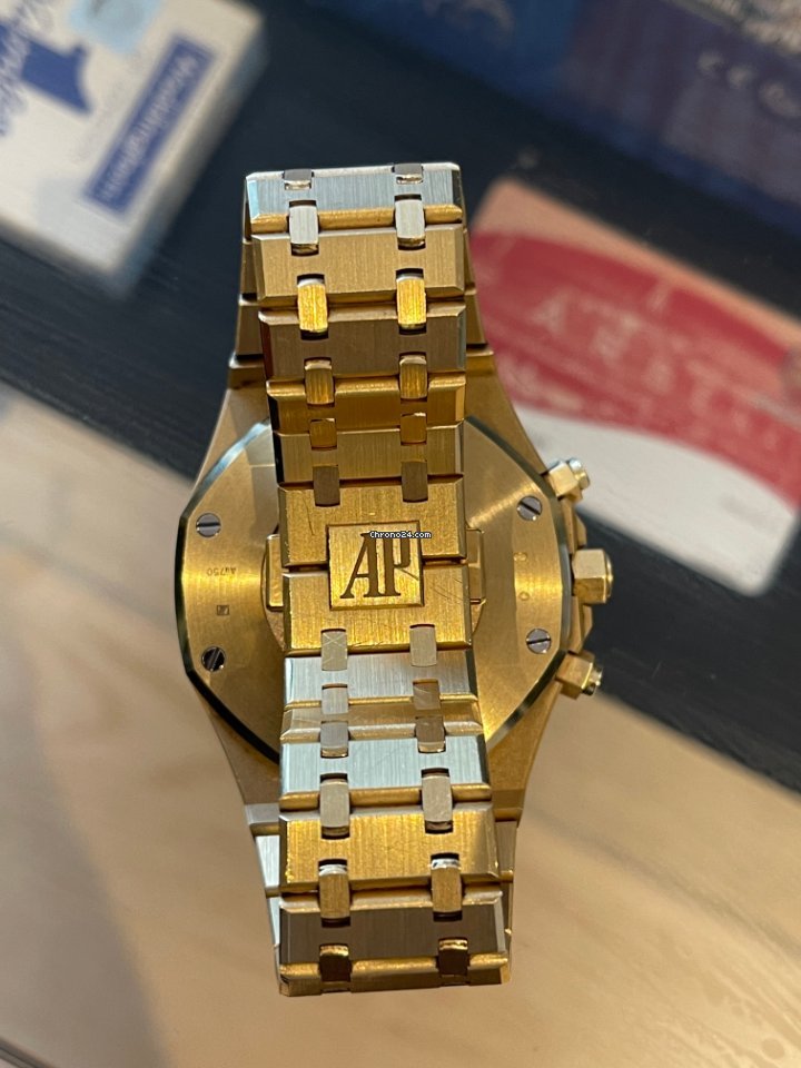 Audemars Piguet Royal Oak Chronograph Mens watch Unisex Automatic Yellow gold 26331BA.OO.1220BA01 Replica 6
