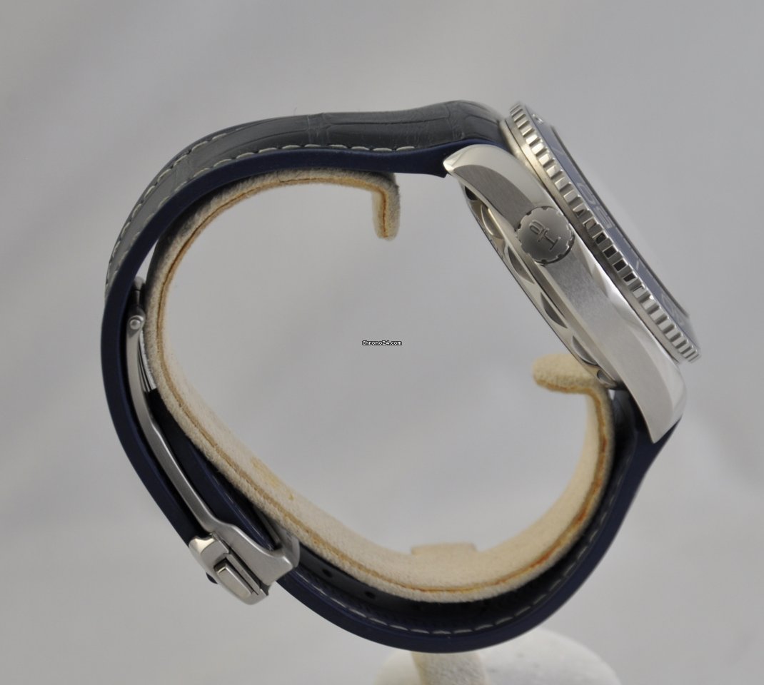 Omega Seamaster Planet Ocean Mens watch Unisex Automatic Steel 215.33.44.21.03.001 Replica 6