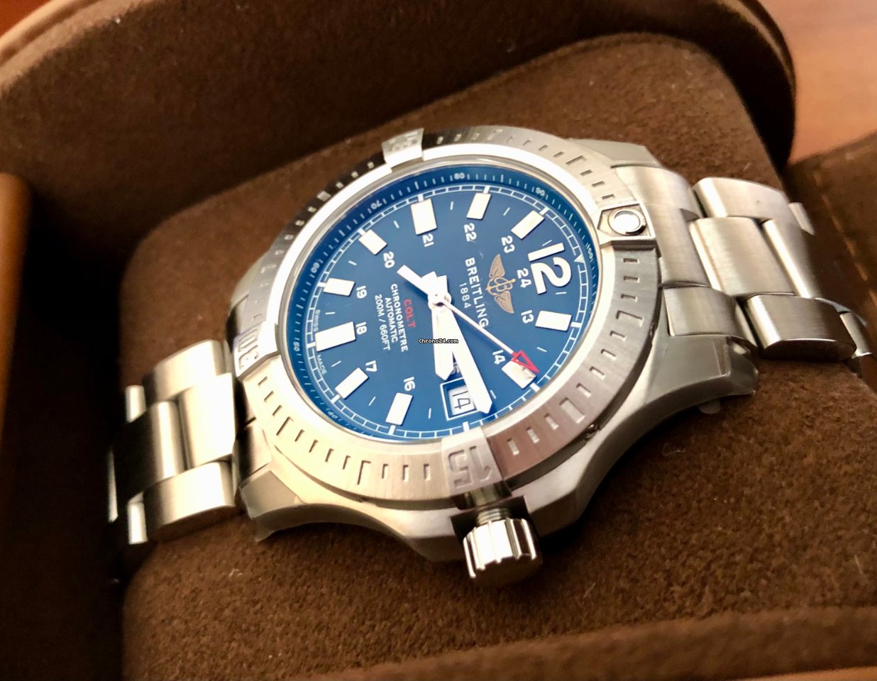 Breitling Chronomat Colt Mens watch Unisex Automatic Steel A17313101C1A1 Replica 6