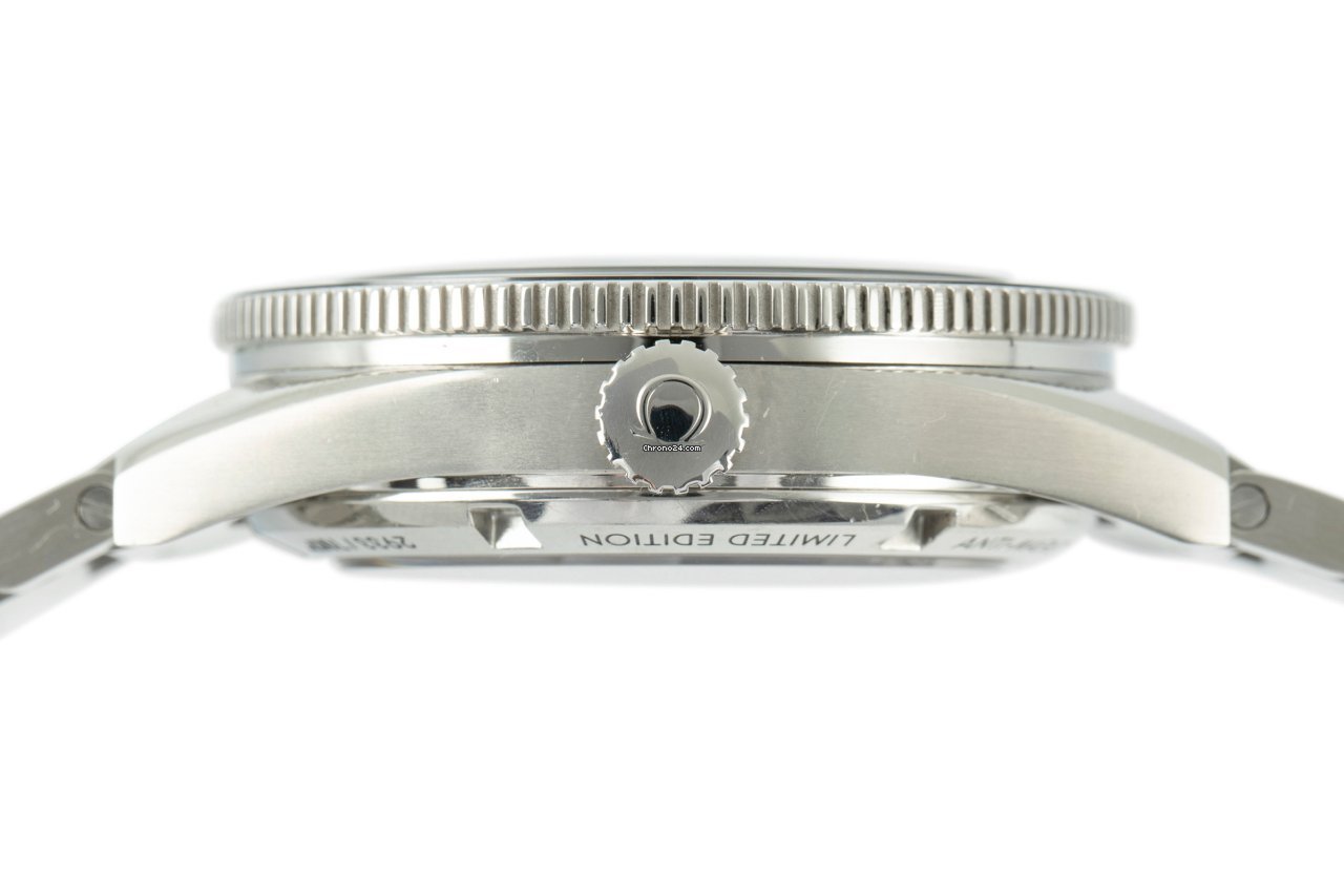 IMG_9081 Omega Seamaster 300 Mens watch Unisex Automatic Steel 233.32.41.21.01.001 Replica 6