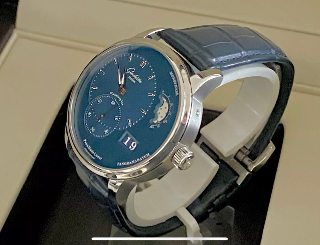 Glashutte Original PanoMaticLunar Mens watch Unisex Automatic Steel 1-90-02-46-32-30 Replica 6