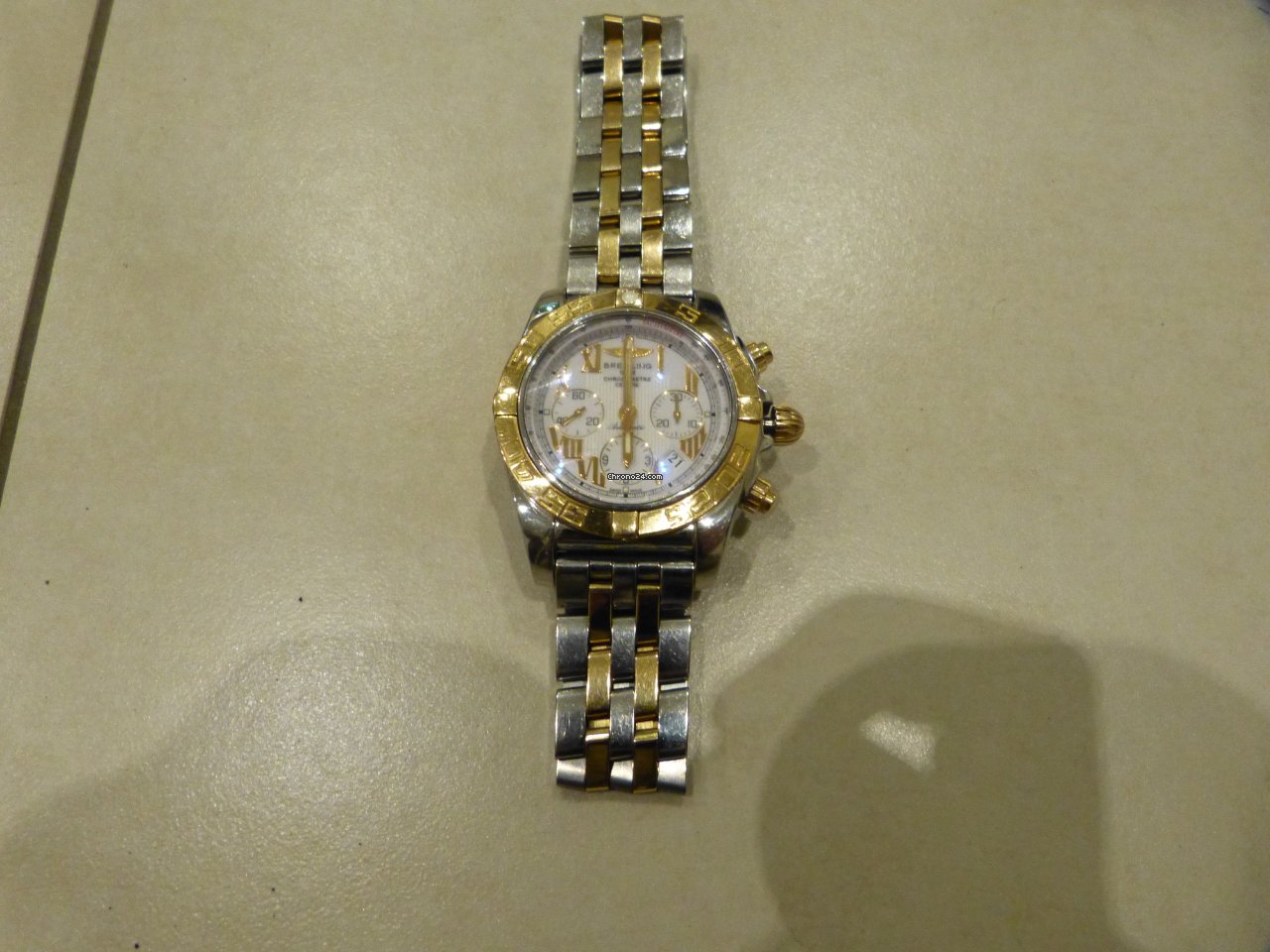 IMG_9081 Breitling Chronomat 44 Mens watch Unisex Automatic Gold Steel CB 0110 Replica 6