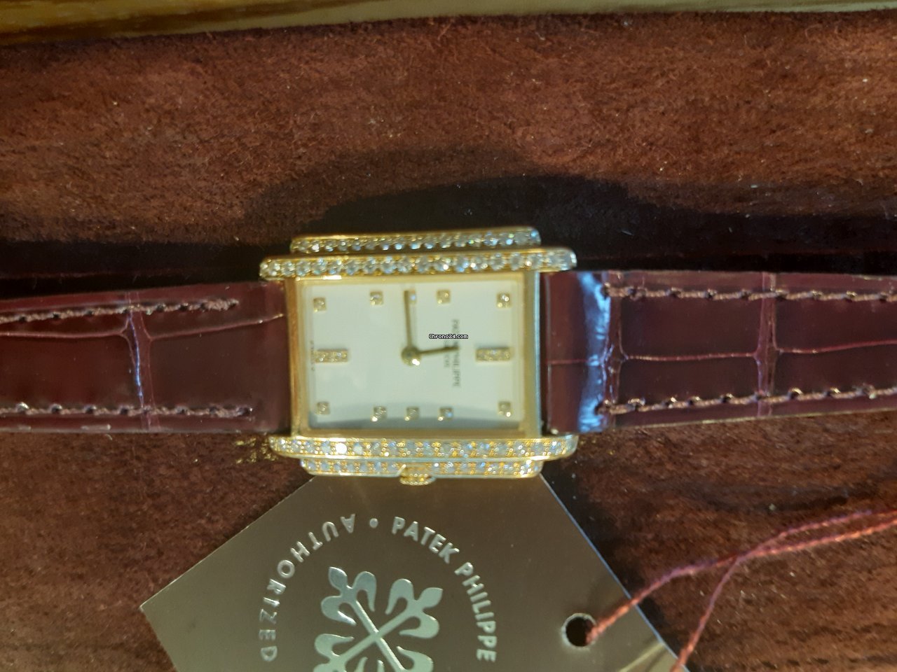 IMG_9081 Patek Philippe Gondolo Womens watch Quartz Yellow gold 4825J Replica 6