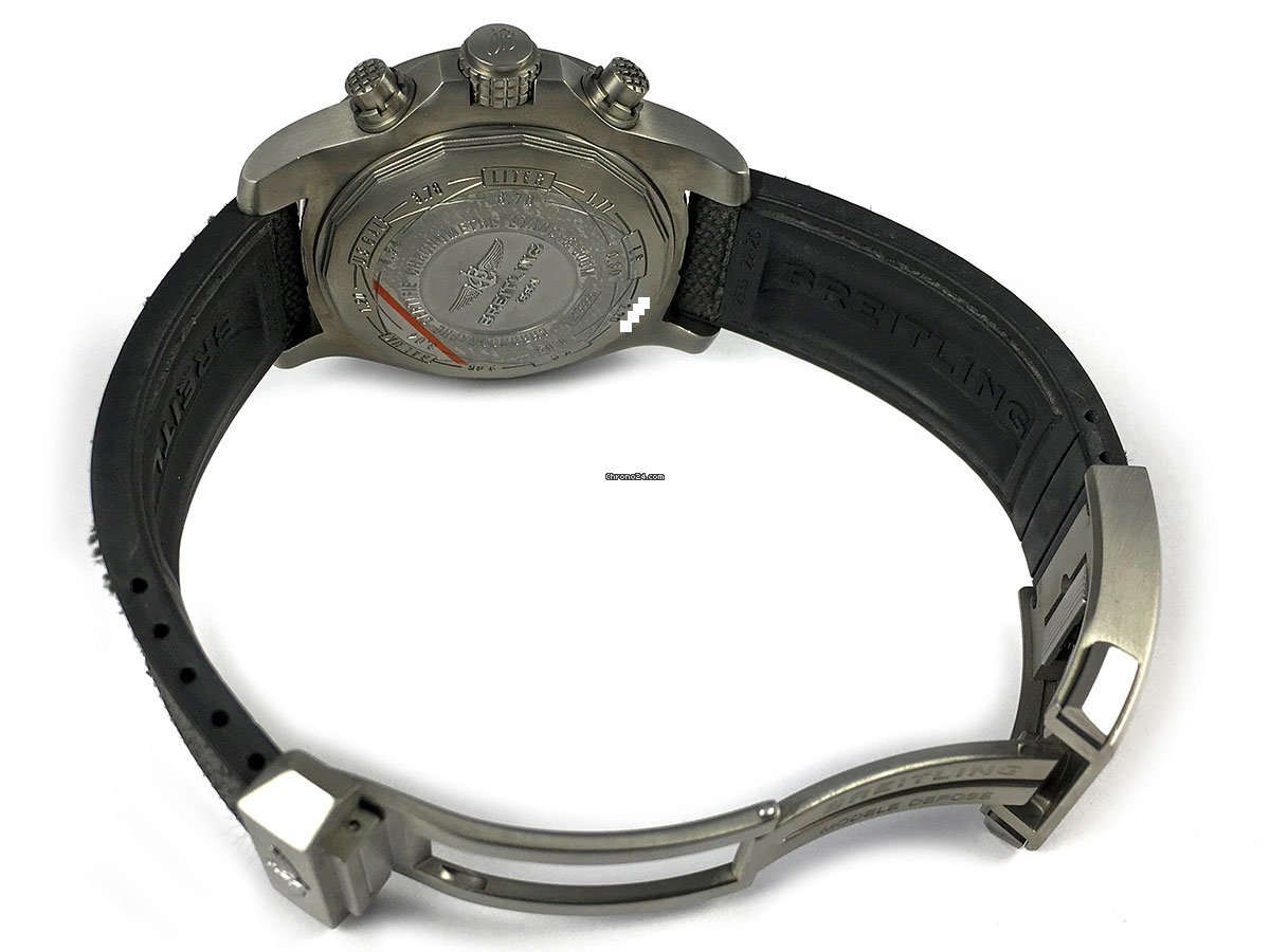 IMG_9081 Breitling Avenger Bandit Mens watch Unisex Automatic Titanium E1338310 M534 253S E20DSA.2 Replica 6