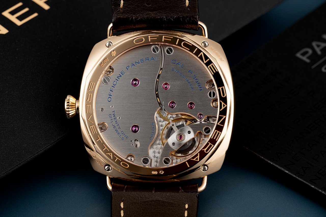 Panerai Special Editions Manual winding Rose gold PAM 379 Replica 6