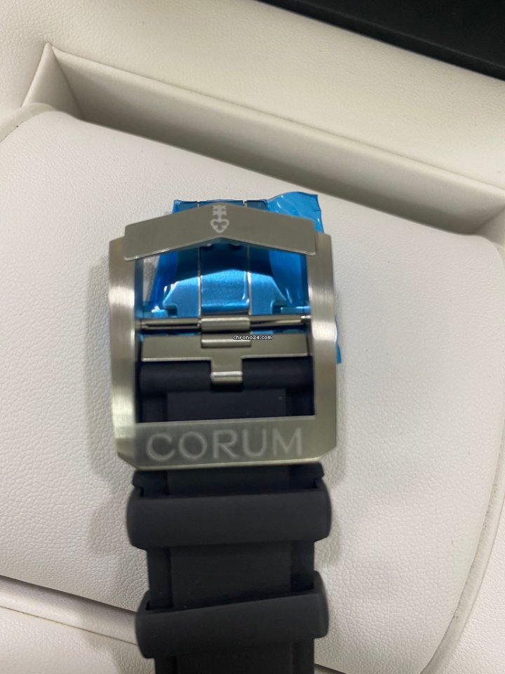 IMG_9081 Corum Mens watch Unisex Automatic Titanium 637.101.04-F371-AN02 Replica 6