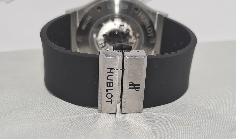 IMG_9081 Hublot Classic Fusion 45, 42, 38, 33 mm Mens watch Unisex Automatic Titanium 511.NX.1270.RX.MDM40 Replica 6