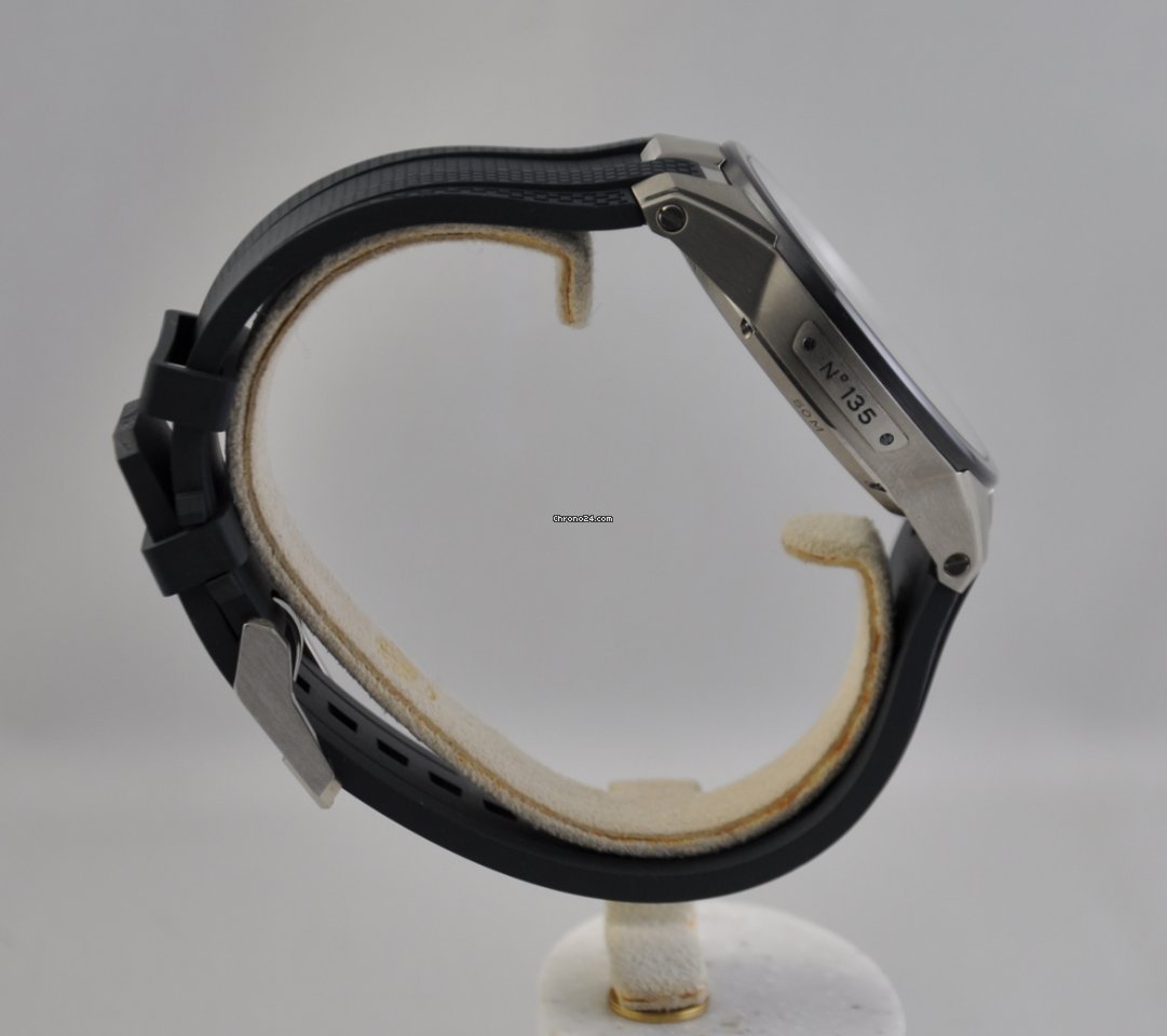 IMG_9081 Ulysse Nardin El Toro Black Toro Mens watch Unisex Manual winding Titanium 3713-260-3 03 Replica 6