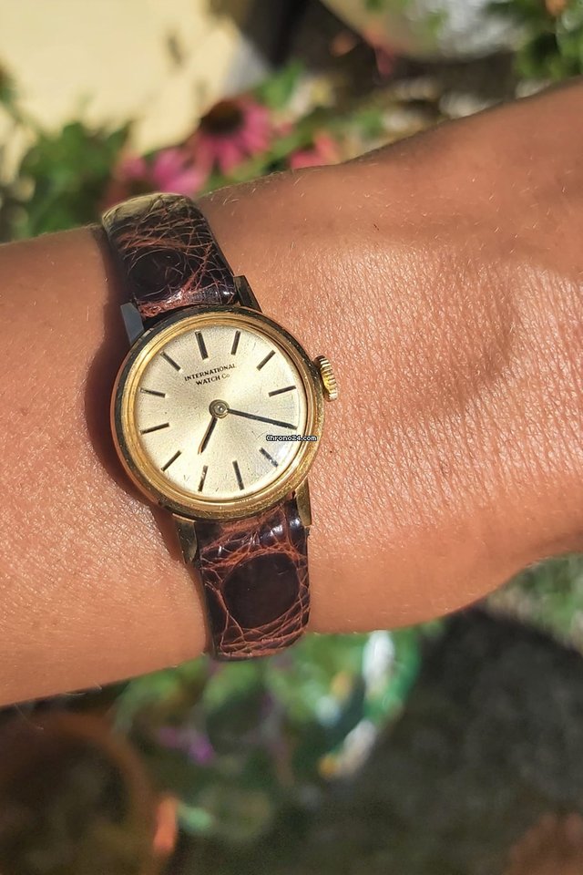 IWC Womens watch Manual winding Yellow gold 2802 Replica 6