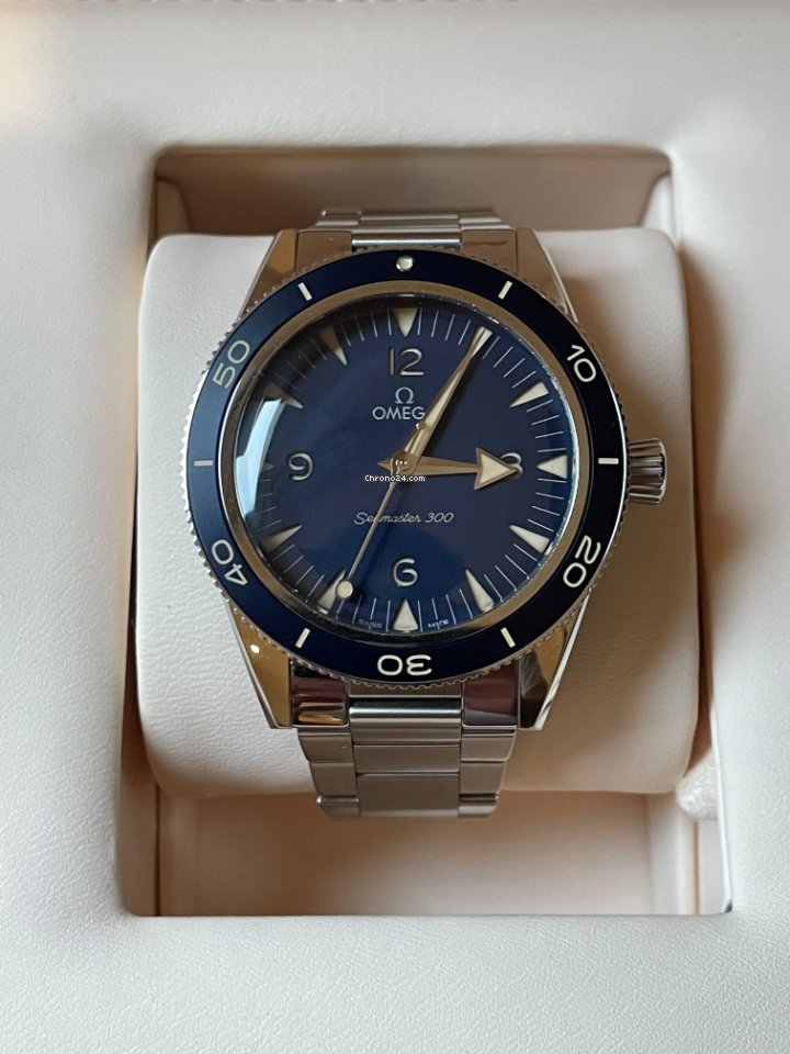 IMG_9081 Omega Seamaster 300 Mens watch Unisex Automatic Steel 234.30.41.21.03.001 Replica 6