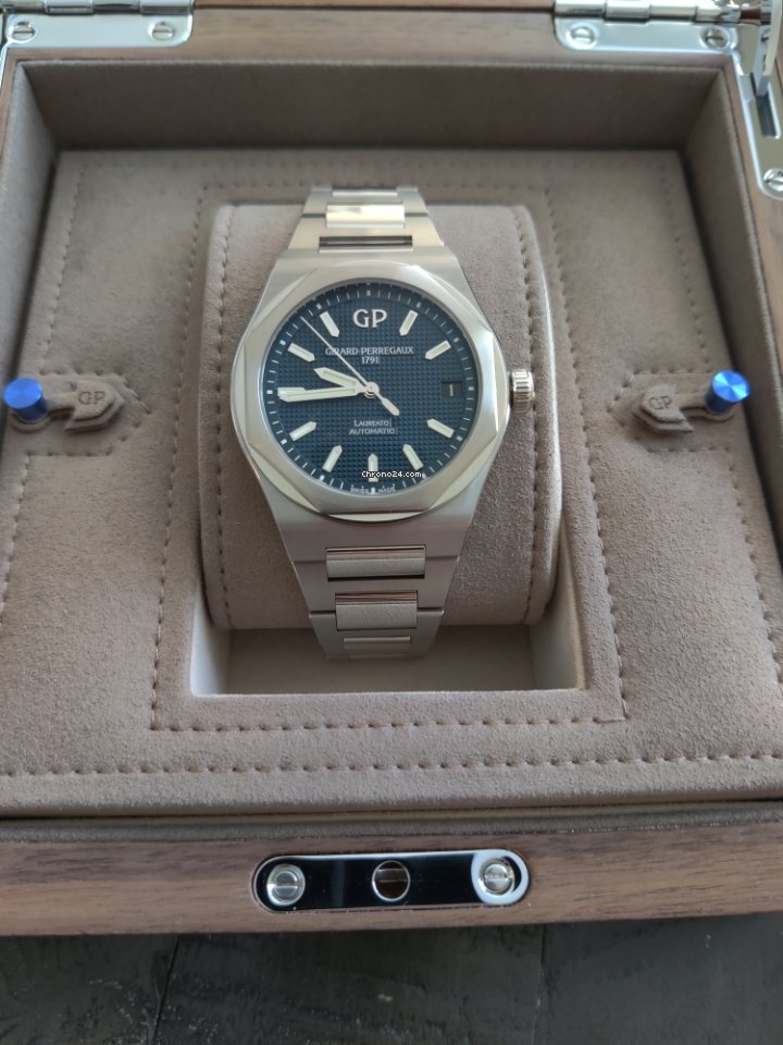 IMG_9081 Girard Perregaux Laureato Mens watch Unisex Automatic Steel 81010-11-431-11A Replica 6