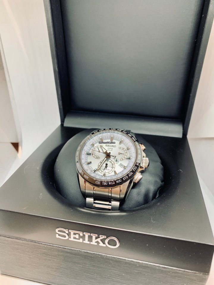 IMG_9081 Seiko Astron GPS Solar Chronograph Mens watch Unisex Automatic Titanium SSE047J1 Replica 6