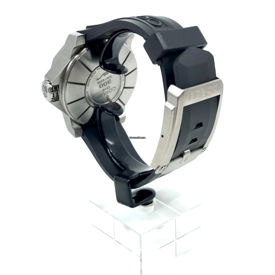 IMG_9081 Corum Admirals Cup Mens watch Unisex Automatic Titanium 947.401.04 0371AN12 Replica 6
