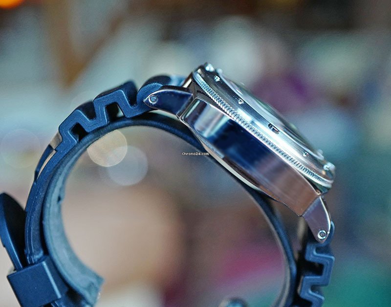 IMG_9081 Panerai Luminor Submersible Automatic PAM 24 Replica 7