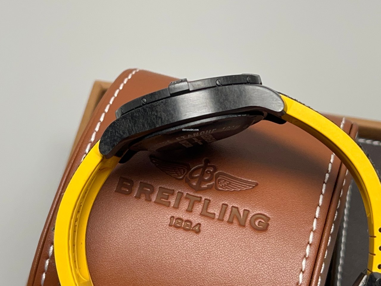 IMG_9081 Breitling Avenger Hurricane Mens watch Unisex Automatic XB0180E4 BF31 284S Replica 7