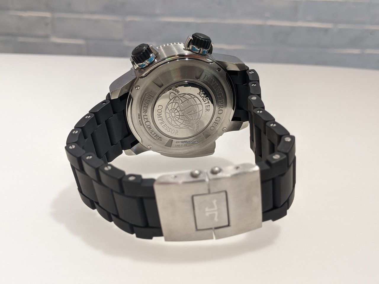 IMG_9081 Jaeger-LeCoultre Master Compressor Diving Pro Geographic Mens watch Unisex Automatic Titanium q185t770 Replica 7