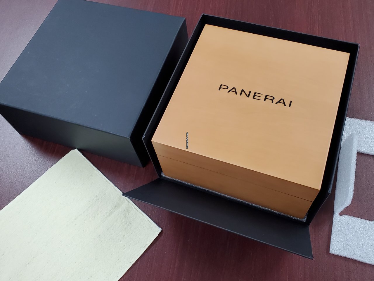 Panerai Special Editions Mens watch Unisex Automatic Steel PAM 01075 Replica 7
