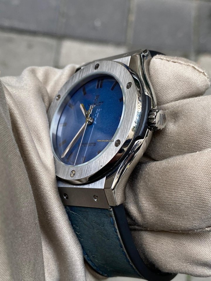 IMG_9081 Hublot Classic Fusion 45, 42, 38, 33 mm Mens watch Unisex Automatic Titanium 511.NX.050B.VR.BER16 Replica 7