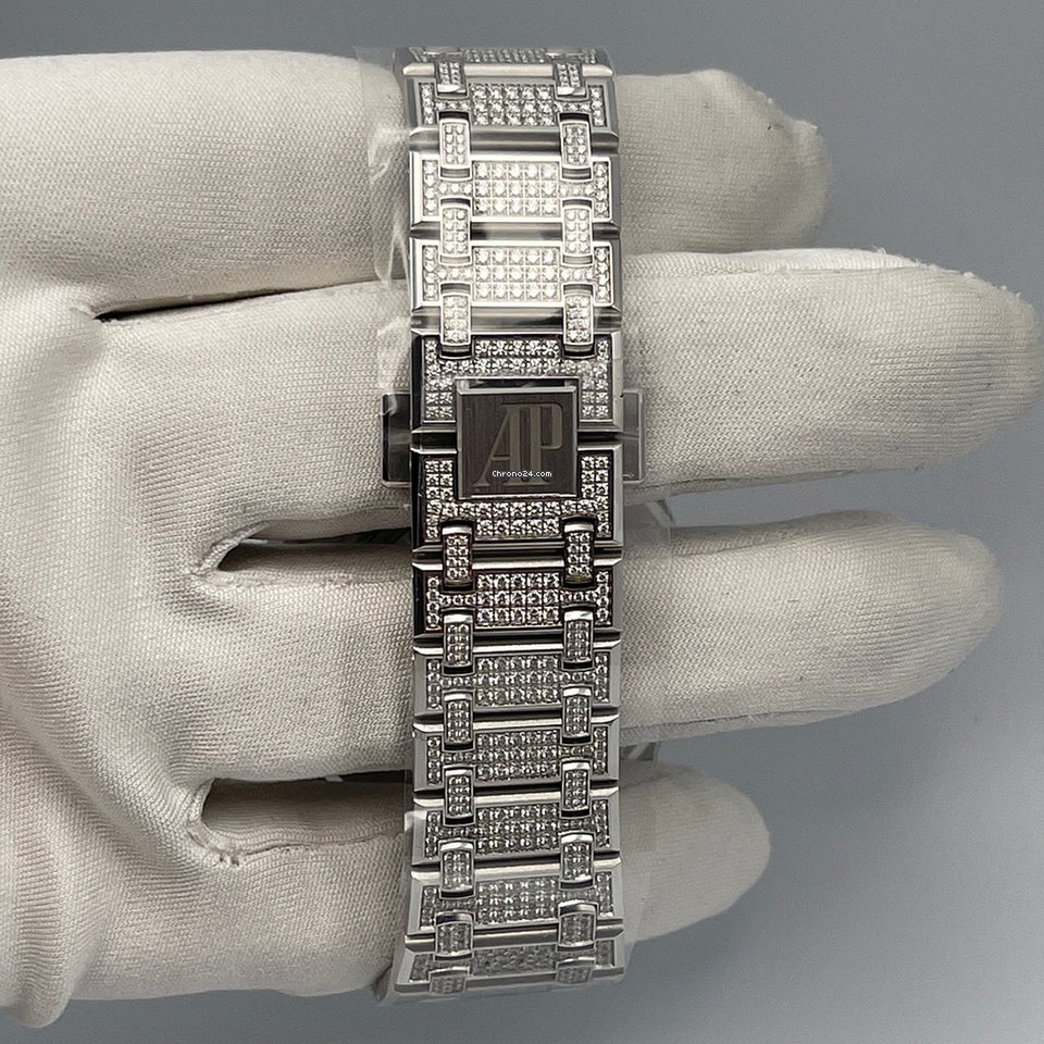 IMG_9081 Audemars Piguet Royal Oak Jumbo Mens watch Unisex Automatic White gold 15202BC.ZZ.1241BC.01 Replica 7